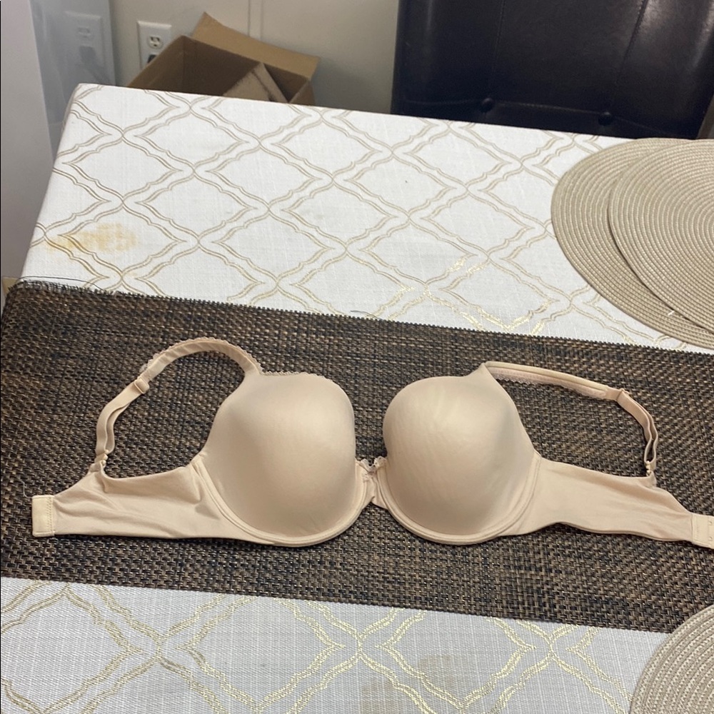 Victoria's Secret Cream Bra Intimates Sleepwear